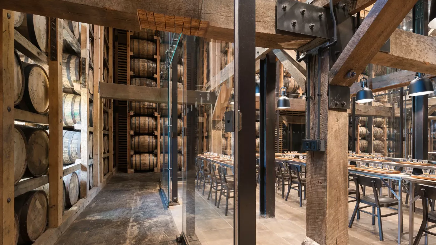 Галерея бочкохранилища Jack Daniel’s