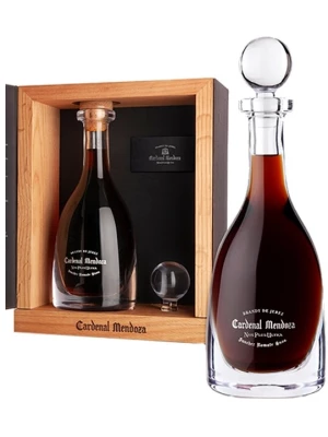 Бренди Sanchez Romate, Cardenal Mendoza Non Plus Ultra Solera Gran Reserva, gift box with decanter 0.5 л