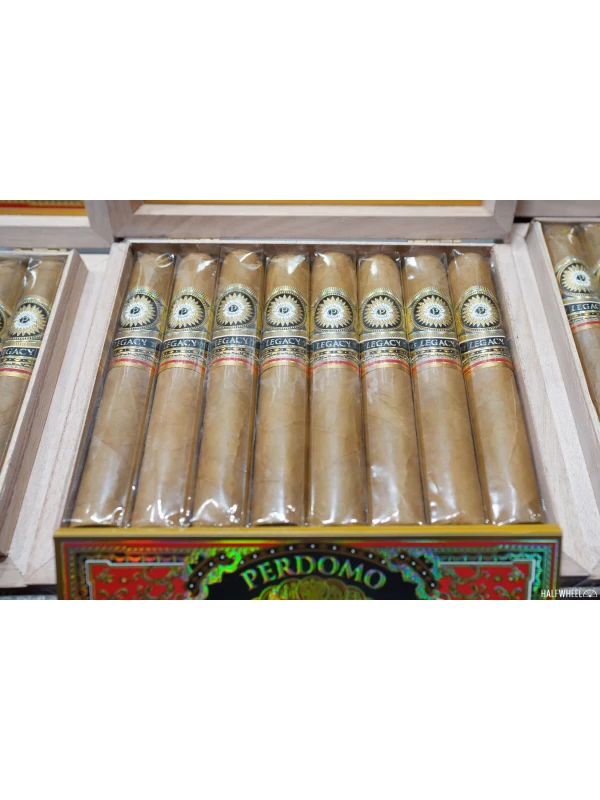 Perdomo Legacy Epicure Connecticut