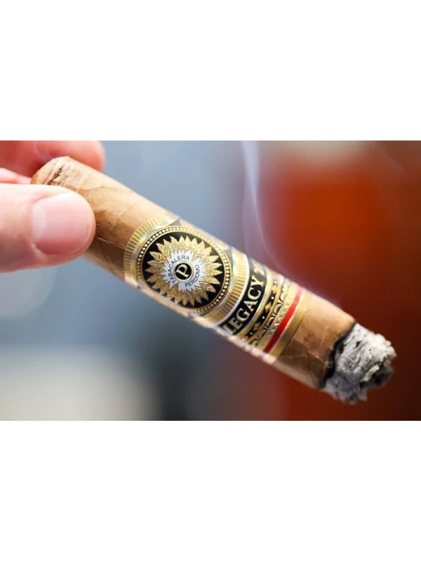 Perdomo Legacy Robusto Connecticut