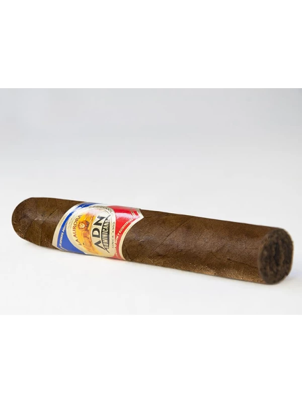 La Aurora ADN Dominicano Toro