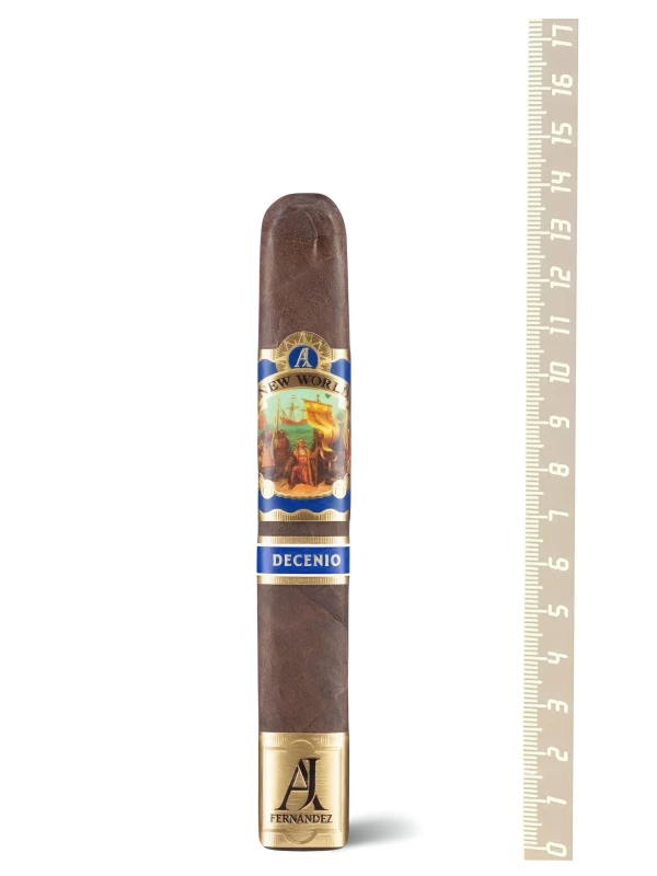 AJ Fernandez New World Decenio Robusto