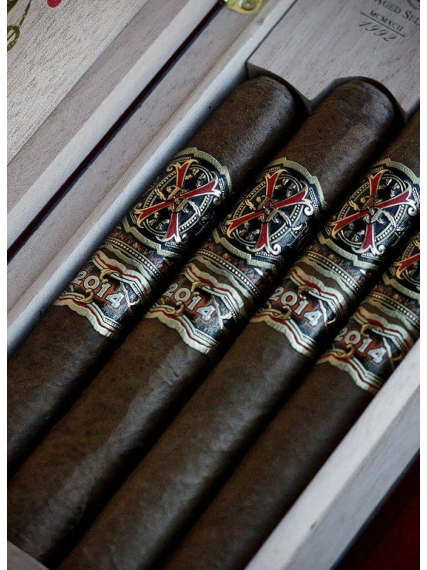 Arturo Fuente FFOX Fuente Fuente Opus X Story 4 Set Cigars Red