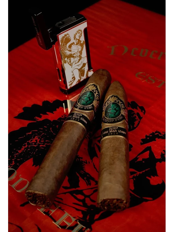 Arturo Fuente God of Fire KKP Never Back Down Special Reserve Set Macassar Ebony 10 Cigars