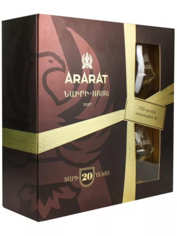 Арарат Наири, в подарочной коробке с двумя бокалами