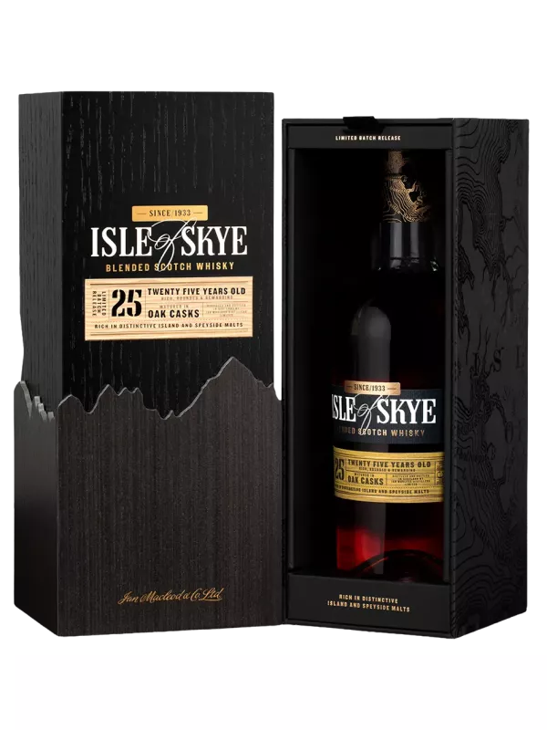Isle Of Skye 25 Years Old, wooden box