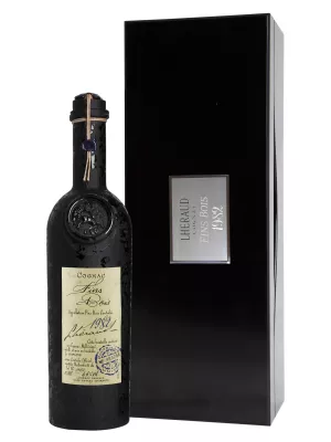 Коньяк Lheraud Cognac Fins Bois, wooden box 1982 0.7 л