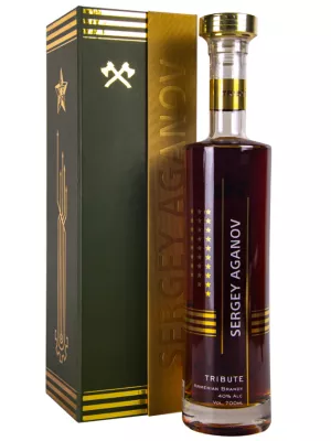 Коньяк Marshal Aganov Collector's, gift box 2005 0.7 л