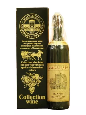 Ликерное вино Коллекционное вино Мадера Массандра, в подарочной коробке 2001, 0.75 л