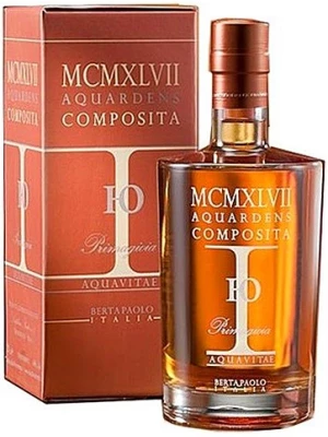 Аквавит Acquavite Primagioia, gift box 0.7 л