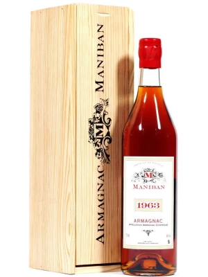 Арманьяк Castarede, Maniban Armagnac AOC wooden box 1963 0.7 л