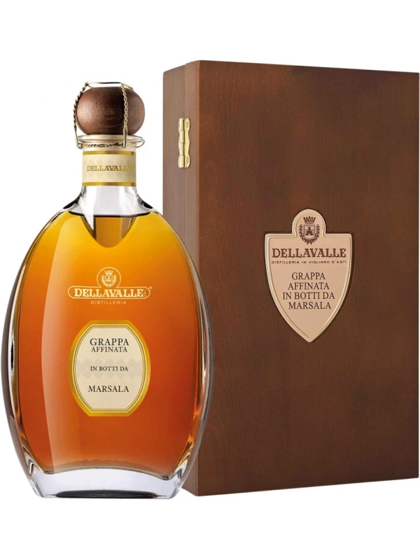 Dellavalle, Grappa affinata in botti da Marsala, gift box