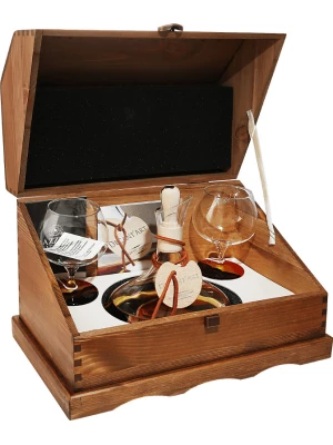 Граппа Mazzetti d'Altavilla, Grappa di Nebbiolo da Barolo Invecchiata wooden box with 2 glasses 0.7 л