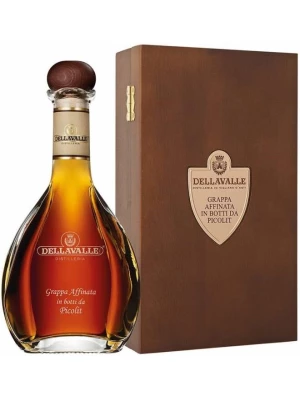 Граппа Grappa Affinata in botti da Picolit, 2005, gift box 0.7 л