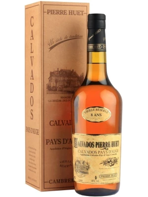 Кальвадос Calvados Pierre Huet, Vieille Reserve 8 ans, Calvados Pays d'Auge AOC, gift box 0.7 л