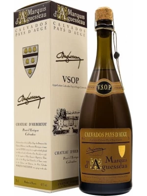 Кальвадос Marquis d'Aguesseau, VSOP 4 ans, gift box 0.7 л
