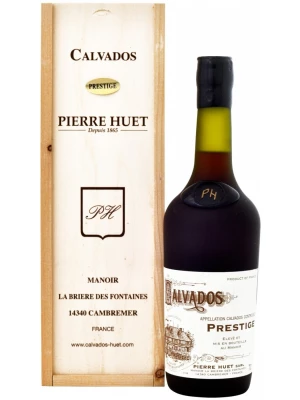 Кальвадос Calvados Pierre Huet, Prestige, Calvados AOC, gift box 0.7 л