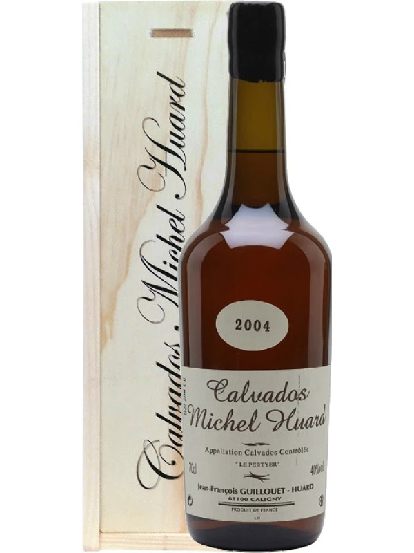 Michel Huard, Le Pertyer, Calvados AOC, 2004, wooden box