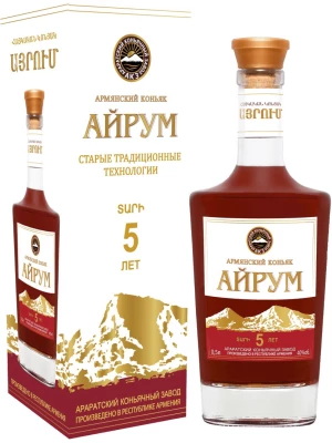 Коньяк Айрум 5-летний, в подарочной коробке 0.5 л