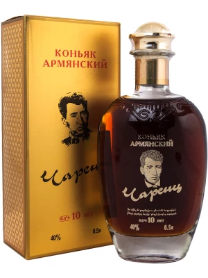 Коньяк Чаренц ХО 10-летний, в подарочной коробке 1.75 л