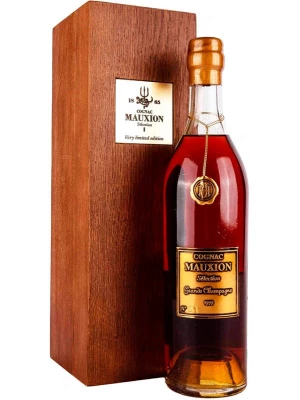 Коньяк Mauxion Selection, Grand Champagne, wooden box 1999 0.7 л