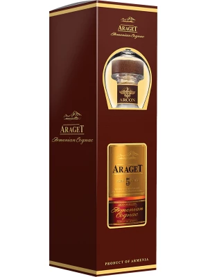Коньяк Araget 5 Years Old, gift box, with 1 glass 0.5 л