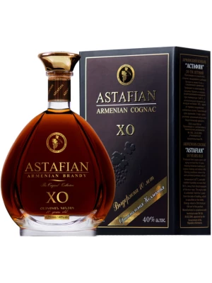 Коньяк Astafian XO 10 Years, gift box 0.75 л