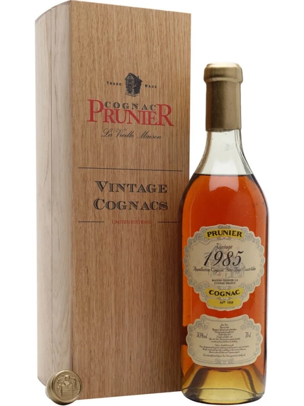 Prunier Fins Bois AOC, wooden box