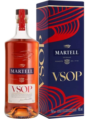 Коньяк Martell VSOP Aged in Red Barrels, gift box 0.7 л