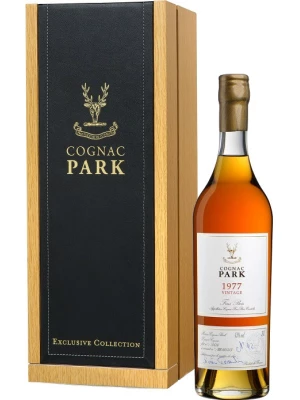 Коньяк Park Fins Bois AOC gift coffret 1977 0.7 л