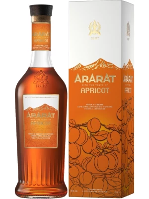 Коньяк Арарат Абрикос, в подарочной коробке 0.5 л