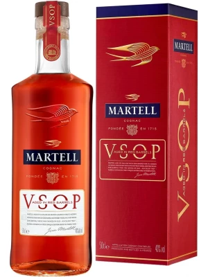 Коньяк Martell VSOP Aged in Red Barrels, gift box 0.5 л