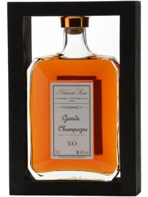 Коньяк Normandin-Mercier XO, Grande Champagne AOC, decanter in wooden frame 0.7 л