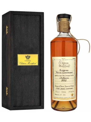Коньяк Chateau de Montifaud Millesime, Fine Petite Champagne AOC, wooden box 2002 0.7 л