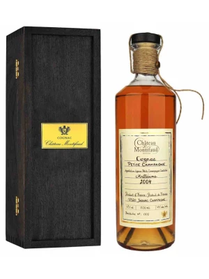 Коньяк Chateau de Montifaud Millesime, Fine Petite Champagne AOC, wooden box 2004 0.7 л