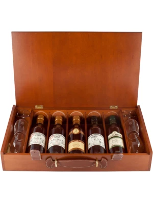Коньяк A.E. Dor Coffret Week End Set Cognac of 5 bottles with 4 glasses, in wooden case 1.75 л