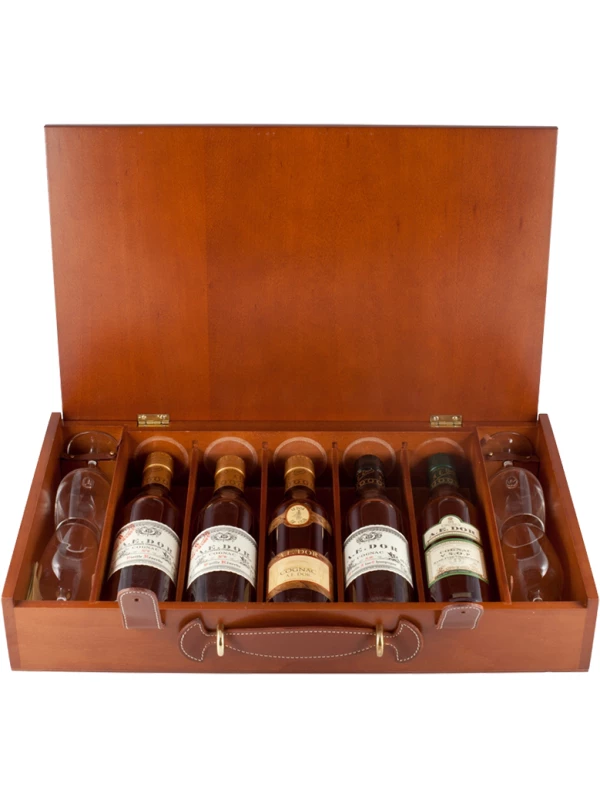 A.E. Dor Coffret Week End Set Cognac of 5 bottles with 4 glasses, in wooden case