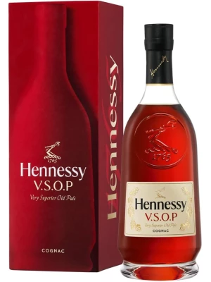 Коньяк Hennessy V.S.O.P., with gift box 0.7 л