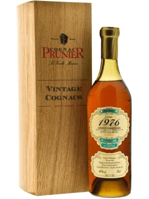 Коньяк Prunier Grande Champagne AOC, wooden box 1976 0.7 л