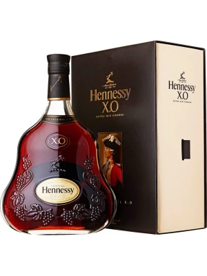Коньяк Hennessy X.O with gift box 1.5 л