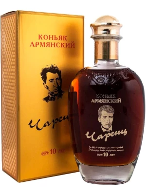 Коньяк Чаренц ХО 10-летний, в подарочной коробке 0.75 л