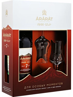 Коньяк Арарат Ани 7-летний, в подарочной коробке с двумя бокалами 0.7 л