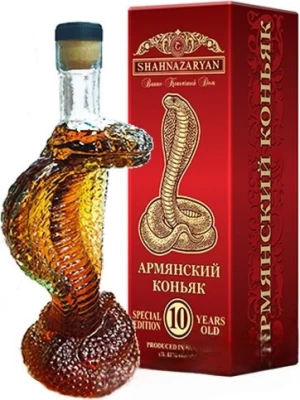 Коньяк Шахназарян, Армянский Коньяк 10-летний, (Змея), в подарочной коробке 0.5 л