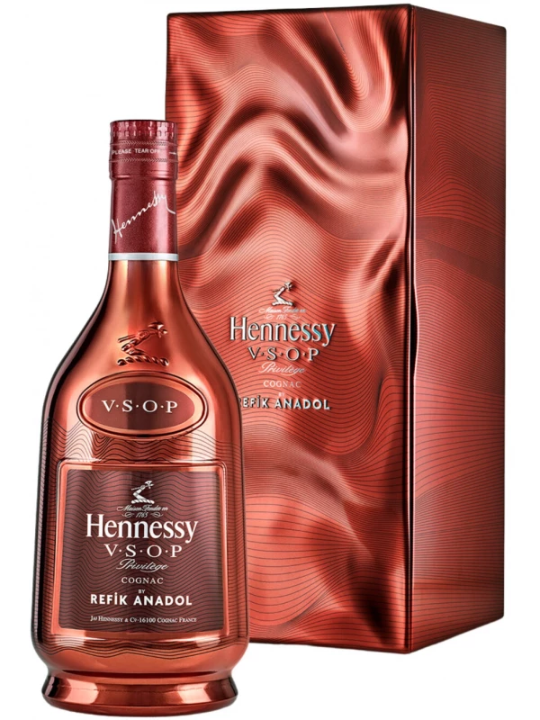 Hennessy VSOP, Limited Edition by Refik Anadol, gift box