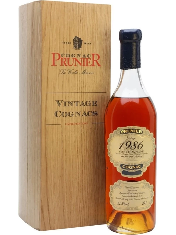 Prunier Petite Champagne AOC, gift box