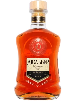 Коньяк Дюльбер Отборный 0.5 л