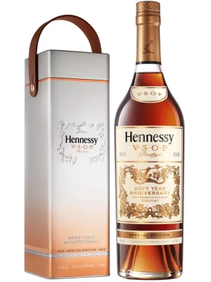 Коньяк Hennessy VSOP 200th Anniversary, gift box 0.7 л
