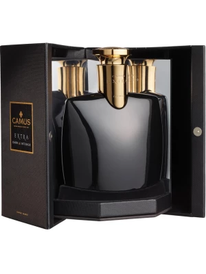 Коньяк Camus Extra Dark & Intense, gift box 0.7 л