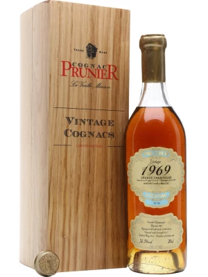 Коньяк Prunier Grande Champagne AOC gift box 1969 0.7 л