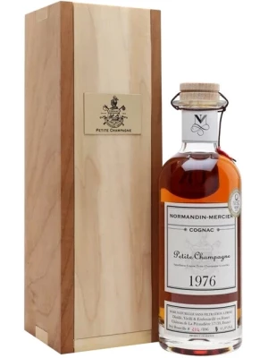 Коньяк Normandin-Mercier Petite Champagne AOC, wooden box 1976 0.5 л
